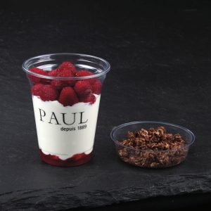 Malinový jogurt s müsli