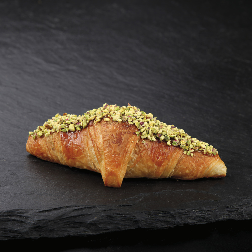 Croissant s pistáciovým krémem
